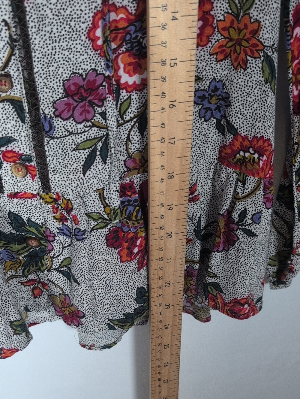 362-Anthropologie Maeve Floral Button-Front Peasant Blouse in White and Multi - Picture 6 of 7